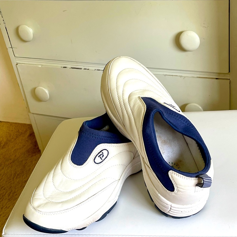 Propet White leather/Navy Knit washable slip-ons.